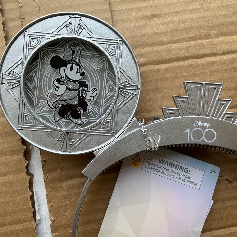 DISNEY 100 ANNAVERSARY light up ears. retired.  UNISEX..